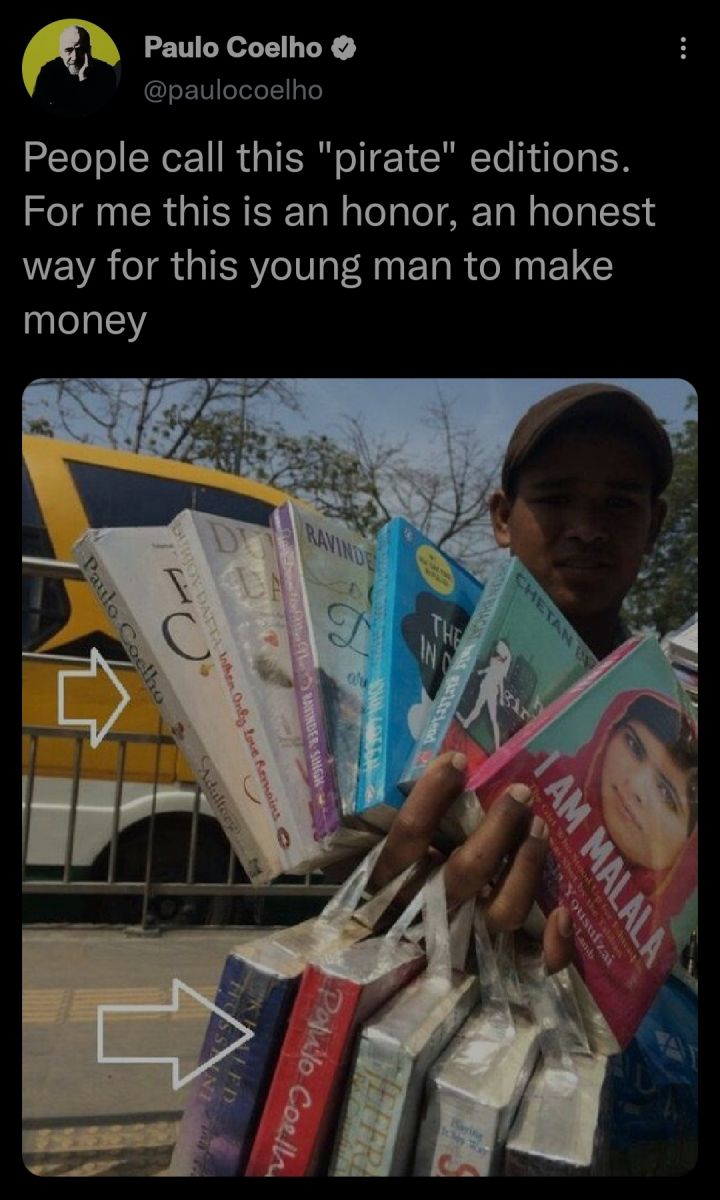 Paulo Coelho senang bukunya dibajak (sumber : Twitter)